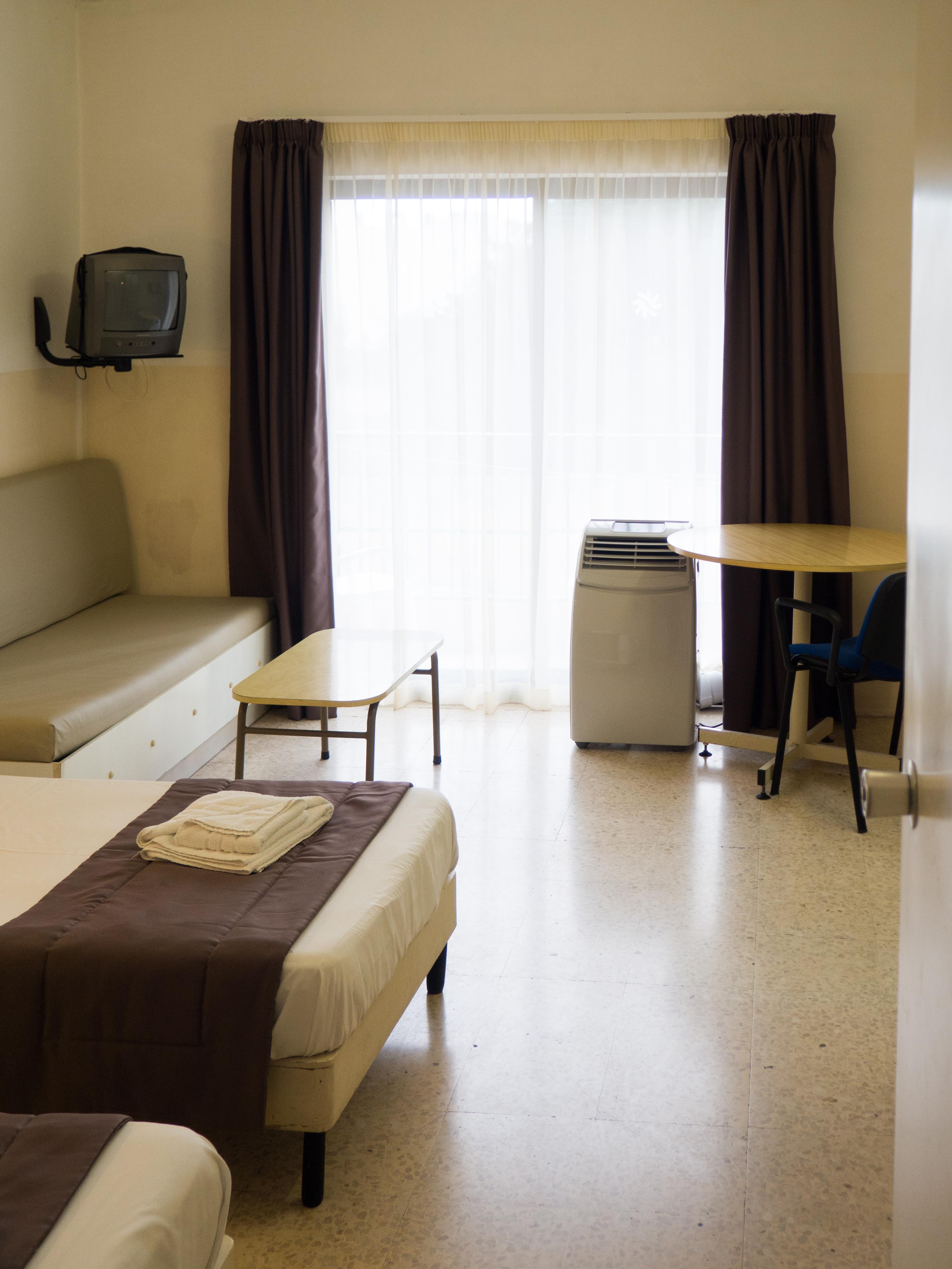 Huli Hotel & Apartments Qawra Extérieur photo