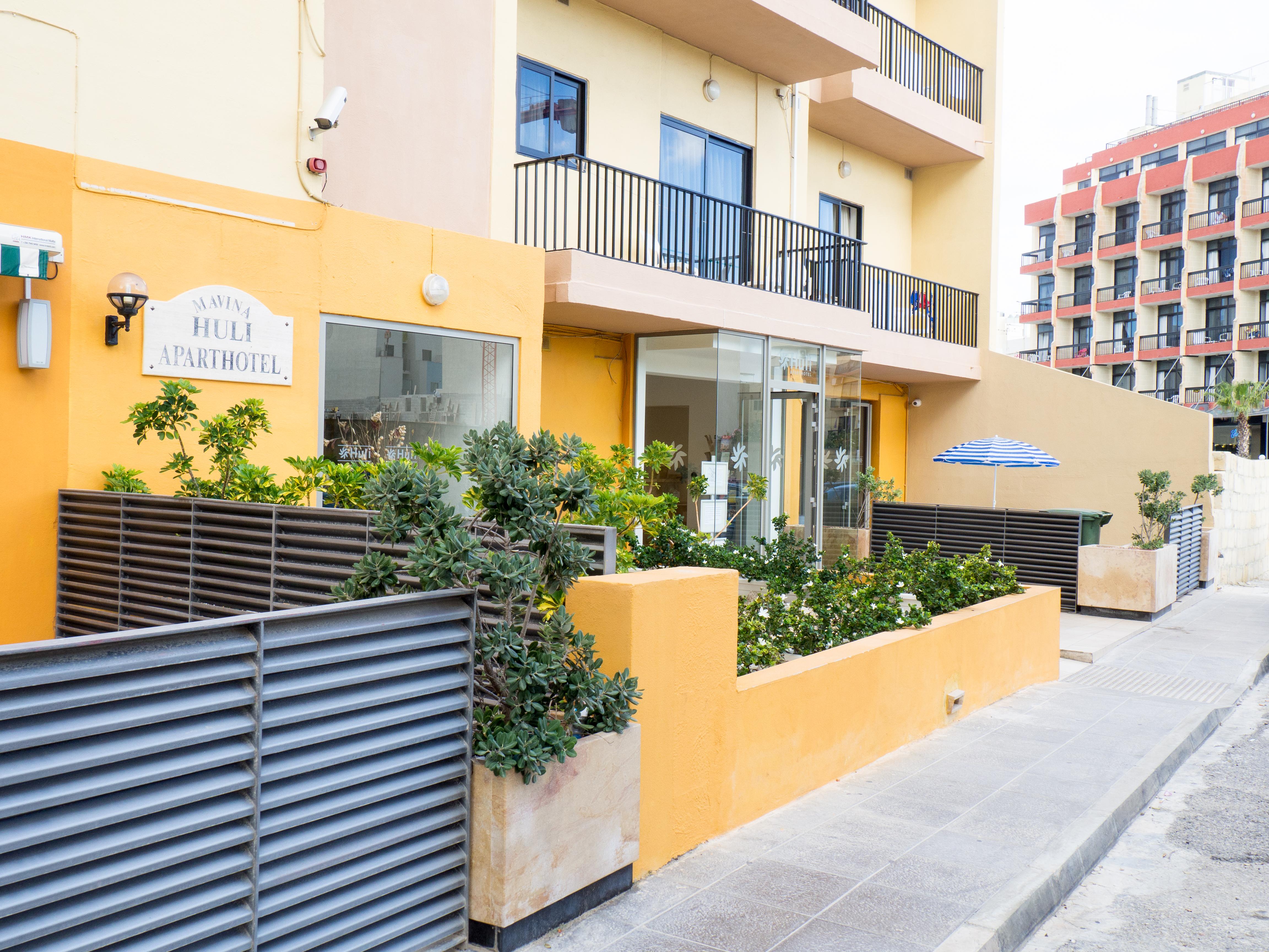 Huli Hotel & Apartments Qawra Extérieur photo