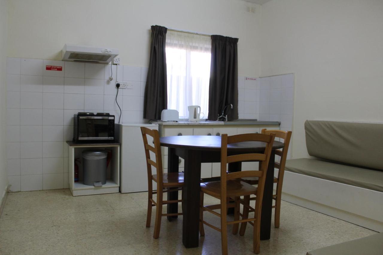 Huli Hotel & Apartments Qawra Extérieur photo